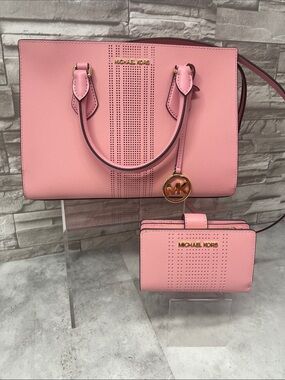 Michael Kors Sheila Medium CZ Satchel & Matching Wallet Carnation Pink